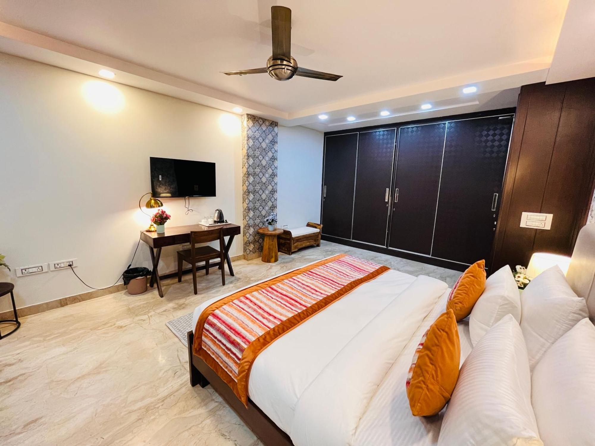 South Haven Residency Near Hauz Khas Hotel New Delhi